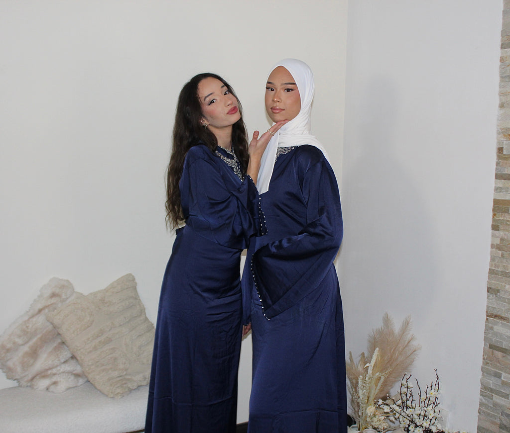 Abaya avec Col à Bijoux Ceinturé à la taille Bleue