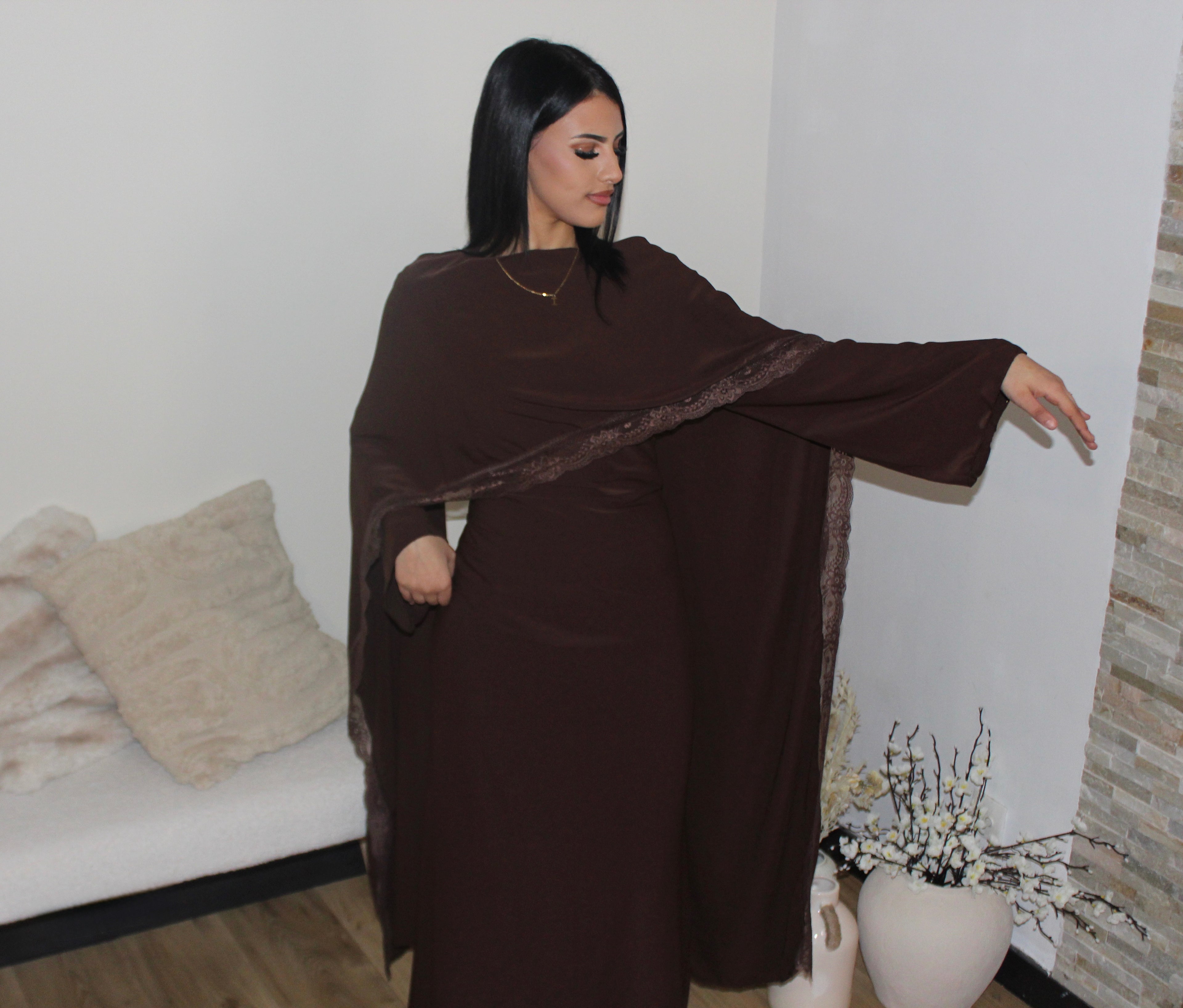 Robe dentelle ceinturé à la taille Choco